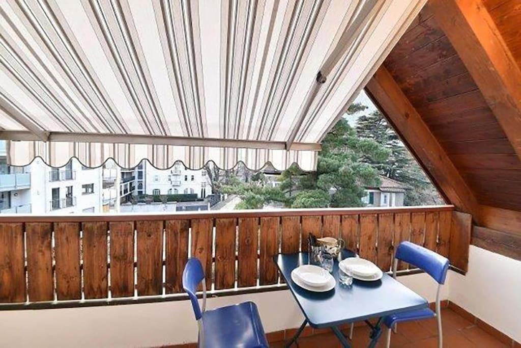 Apartamento Penthouse In The Centre Merano Exterior foto
