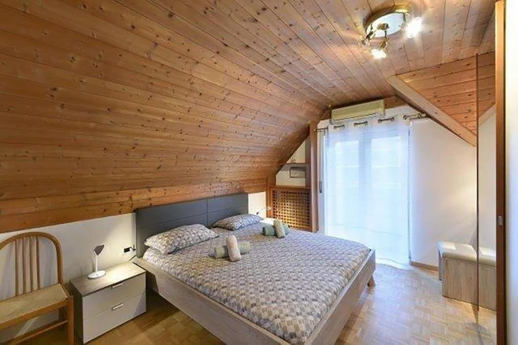 Apartamento Penthouse In The Centre Merano Exterior foto